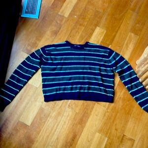 Brandy Melville cropped sweater